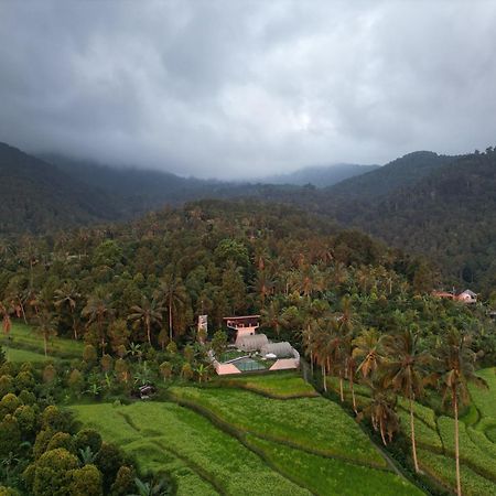 Vila Utopiaku - Munduk Highlands Exteriér fotografie